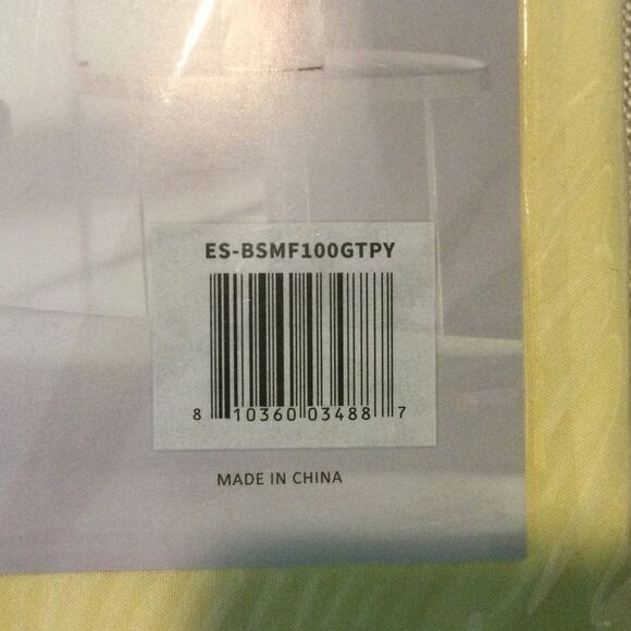 Twin size Bedding Sheet Set and Mattress Protector - Picture 5 of 7